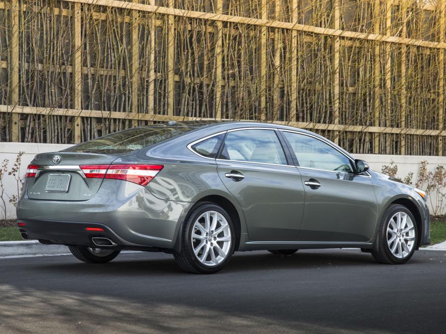  Toyota Avalon 2012 года  (фото 19 из 30)